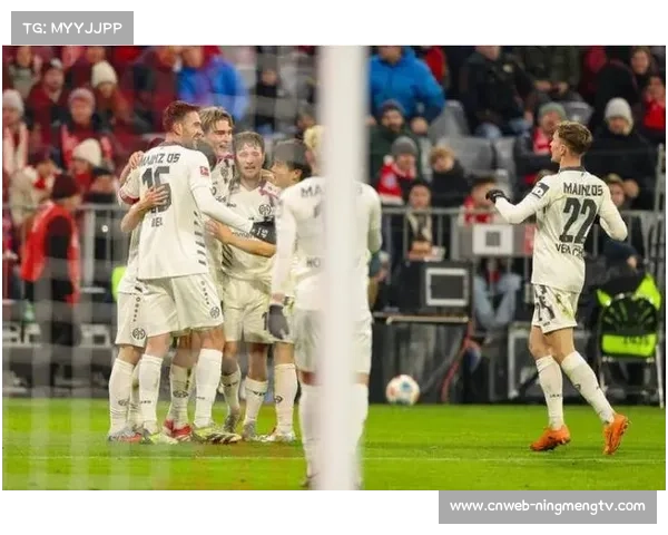 德甲半程总结：拜仁领跑，欧战资格争夺激烈